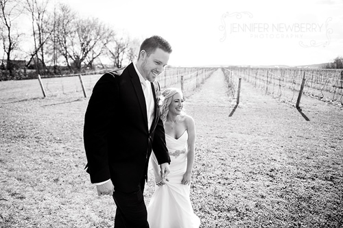 Candid wedding coule by www.jnphotography.ca @filemanager